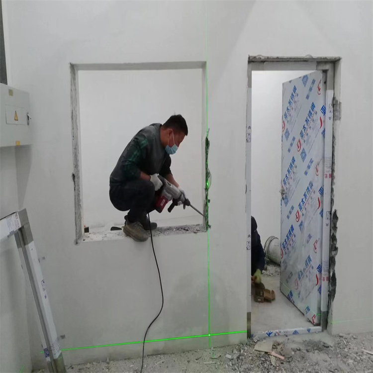 佛山铅门安装过程